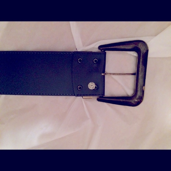 VINTAGE Navy wide leather belt/ gold buckle- Sz 1 - Picture 5 of 6